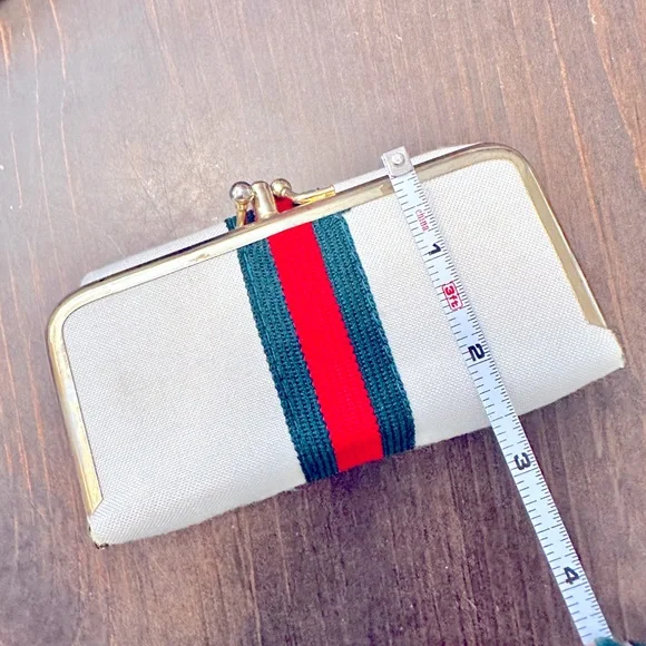🥳HP:Unique VTG~Super Rare~Clutch Coin Purse+Sewing Kit / Crafting Set >Gucci<